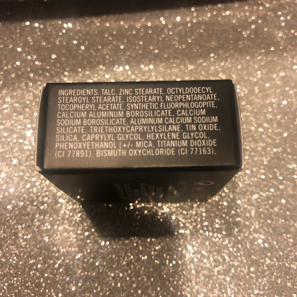 BNIB! MAC Satin Eyeshadow single in Natural Wilderness 👁